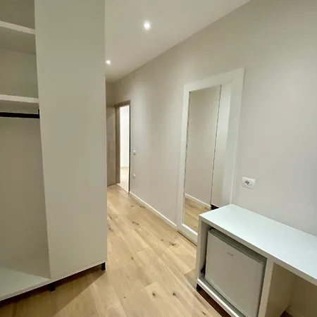 Violet's Boutique Saranda