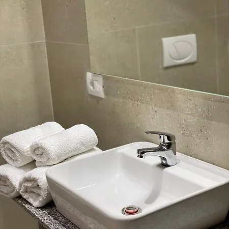 Violet's Boutique Apartamento Sarandë