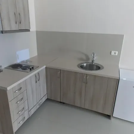 Violet's Boutique * Saranda