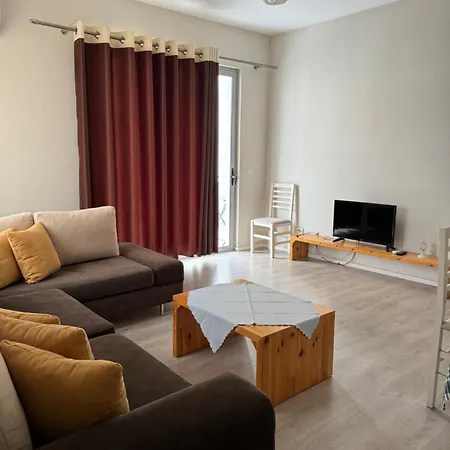 Violet's Boutique Apartment