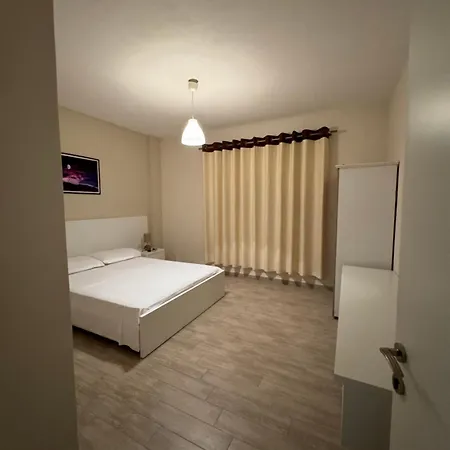 Violet's Boutique Apartment Sarande