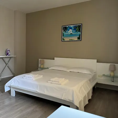 Violet's Boutique ساراندا