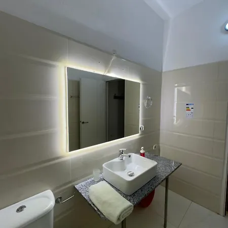 Violet's Boutique Apartment