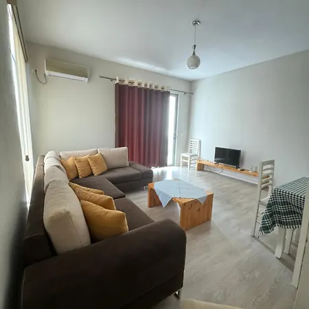 Violet's Boutique * Sarandë