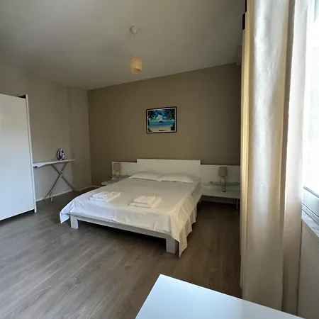 Apartment Violet's Boutique Sarande
