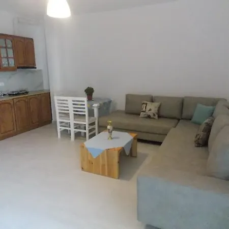 Violet's Boutique Apartment